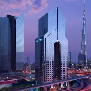 Dusit Thani Отель Дубай